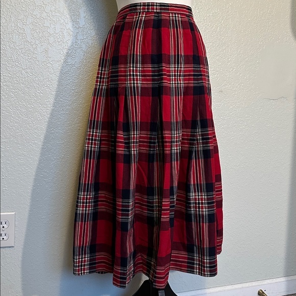 Pendleton Dresses & Skirts - Pendleton Woolmark Wool Plaid Pleated Midi Skirt EVC